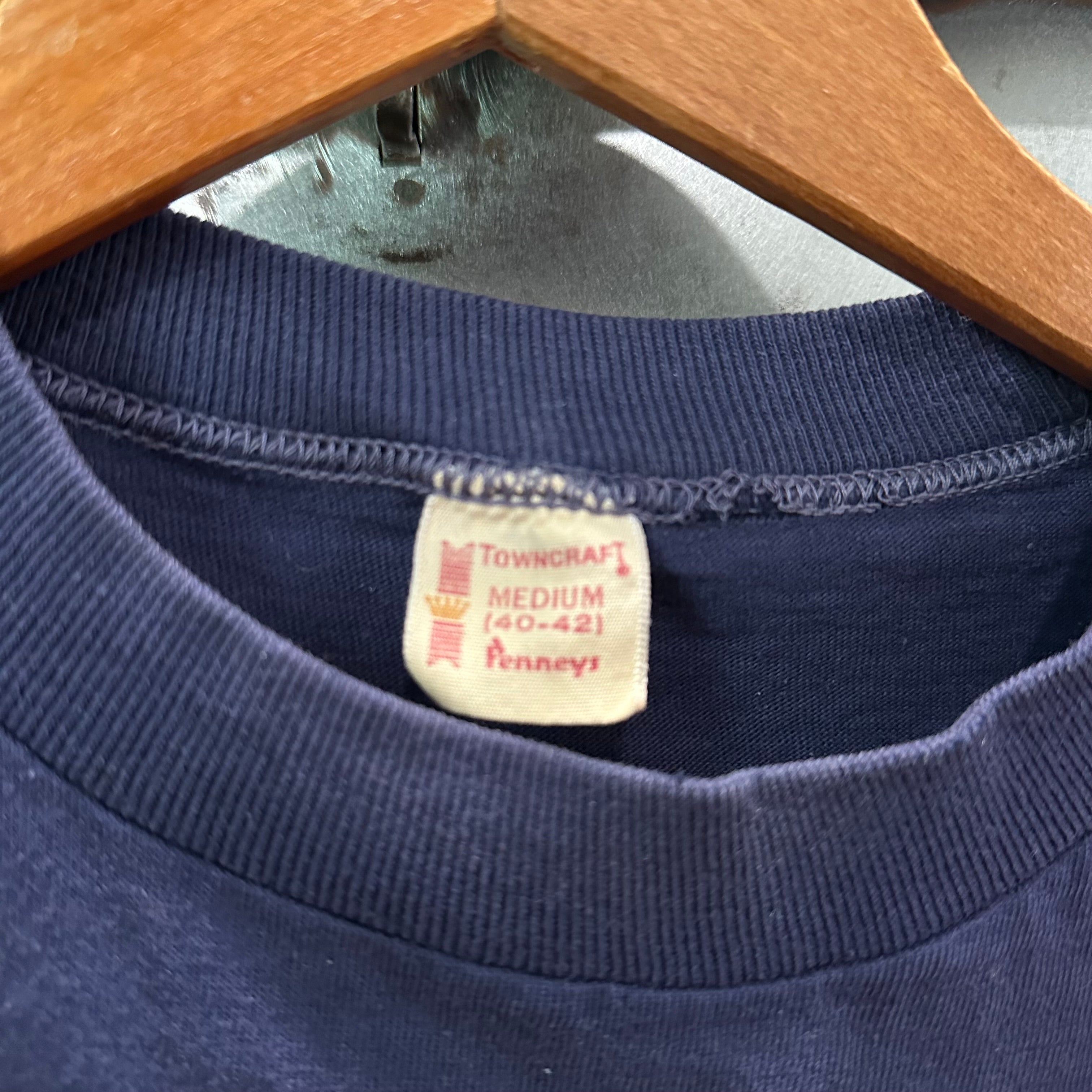 1960's Penney's TownCraft Navy Pocket T-Shirt Medium – Little Chum