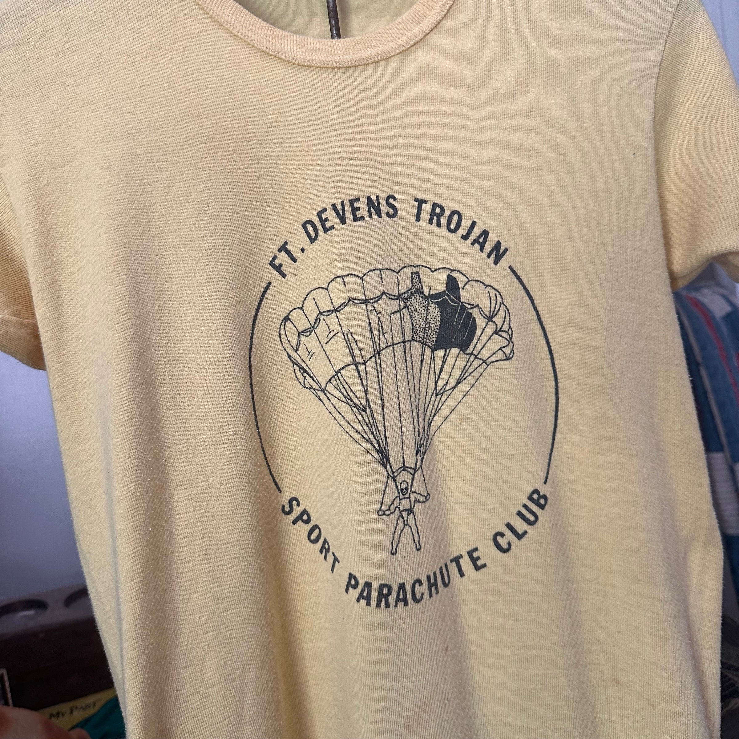 1970’s 10th Special Forces Trojan Parachute Club T-Shirt Small