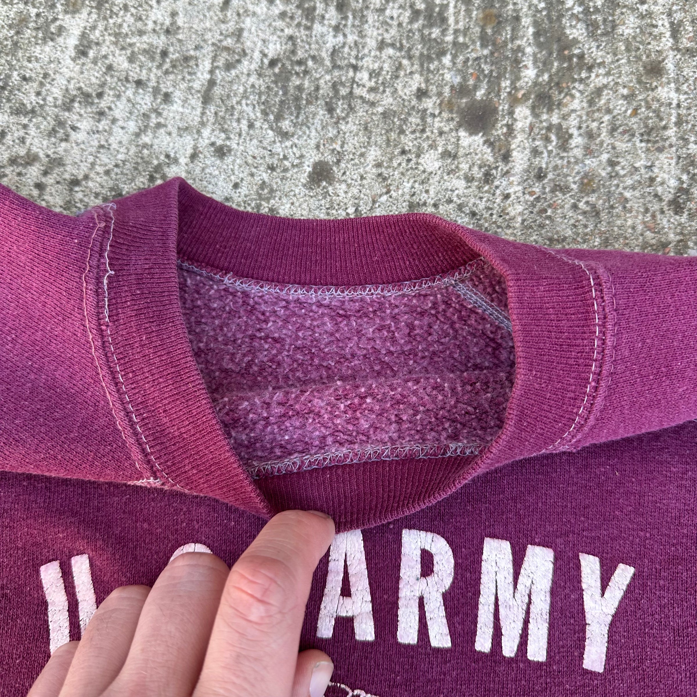 1960’s US Army Fort Leonard Wood Flock Print Short Sleeve Sweatshirt Large
