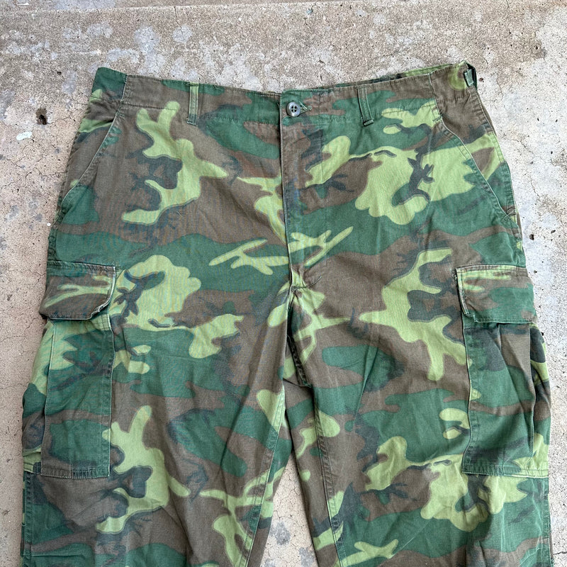 1960’s Vietnam War ERDL Camo Poplin Jungle Pants Large Long