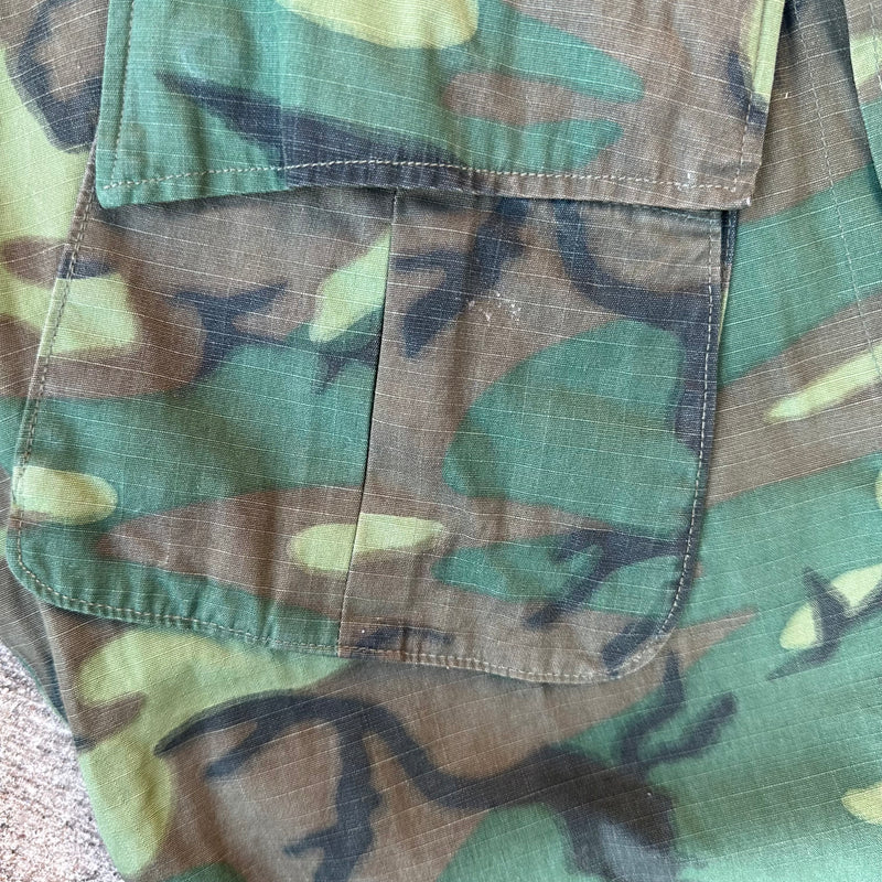 1960’s Mint Named ERDL Camo Jungle Jacket Small Short