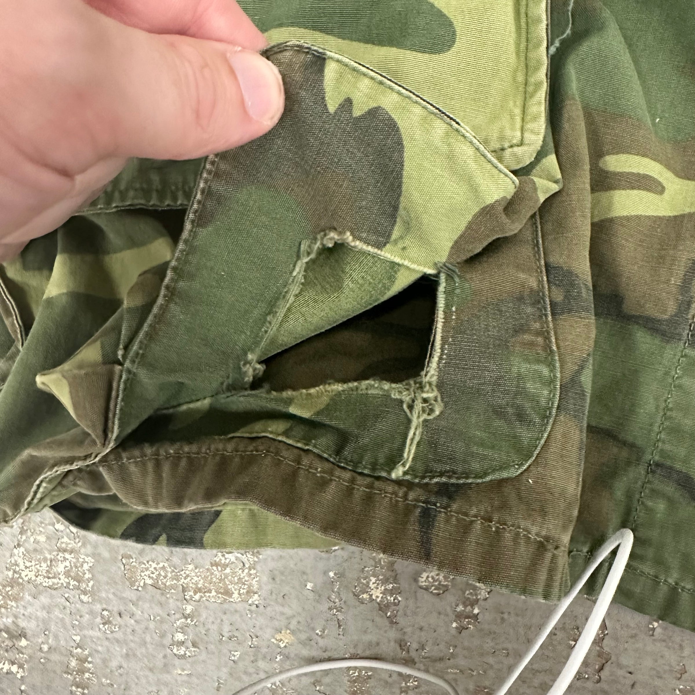 1960’s Vietnam War ERDL Camo Poplin Jungle Jacket Medium Regular