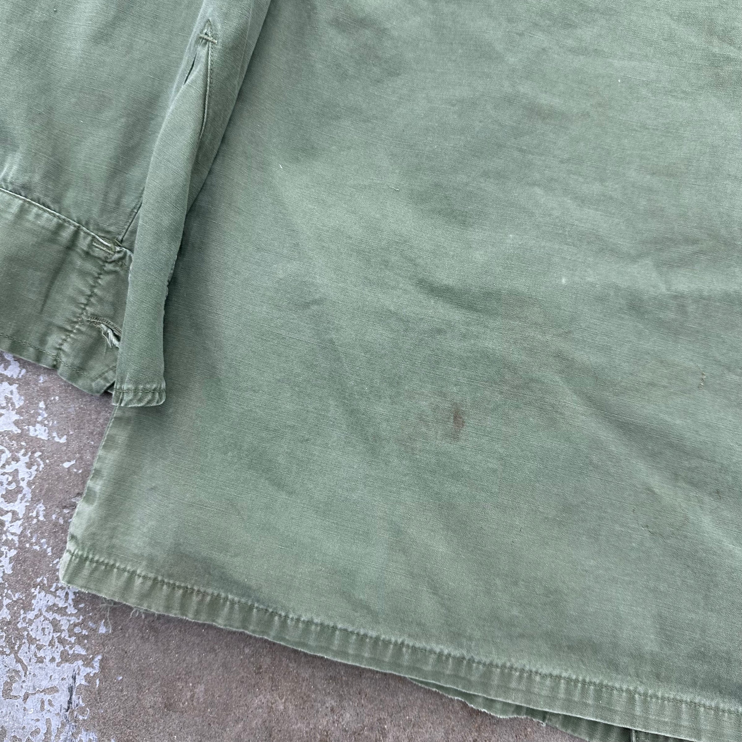 1960’s US Army First Signal Brigade Patched Poplin Jungle Jacket Small Short