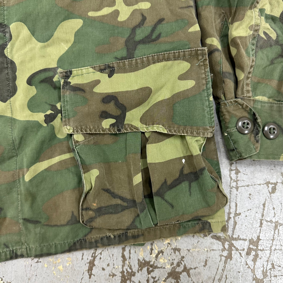 1960’s Vietnam War Poplin ERDL Camo Jungle Jacket Medium Regular