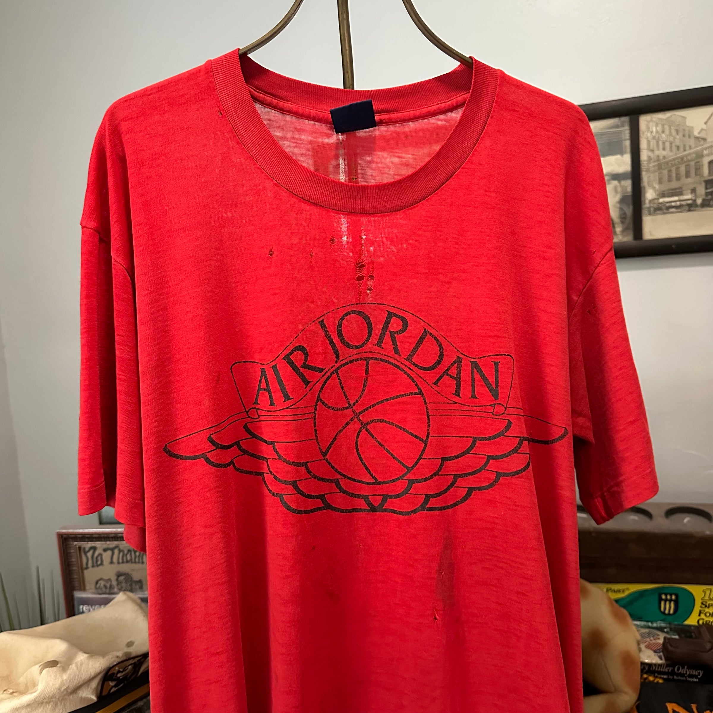 1985 Paper Thin Air Jordan Wings T-Shirt Large