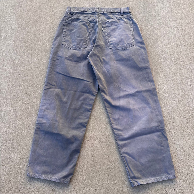 1990’s Levi’s Silvertab Baggy Grey Khaki Pants 32” x 29”