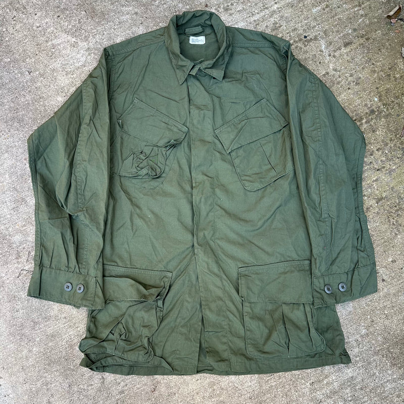 1960’s Deadstock Vietnam War Poplin Jungle Jacket Small Long
