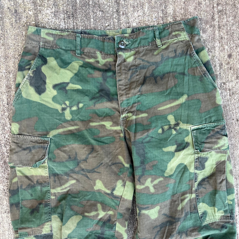 1960’s Vietnam War ERDL Camo Jungle Pants Medium Regular