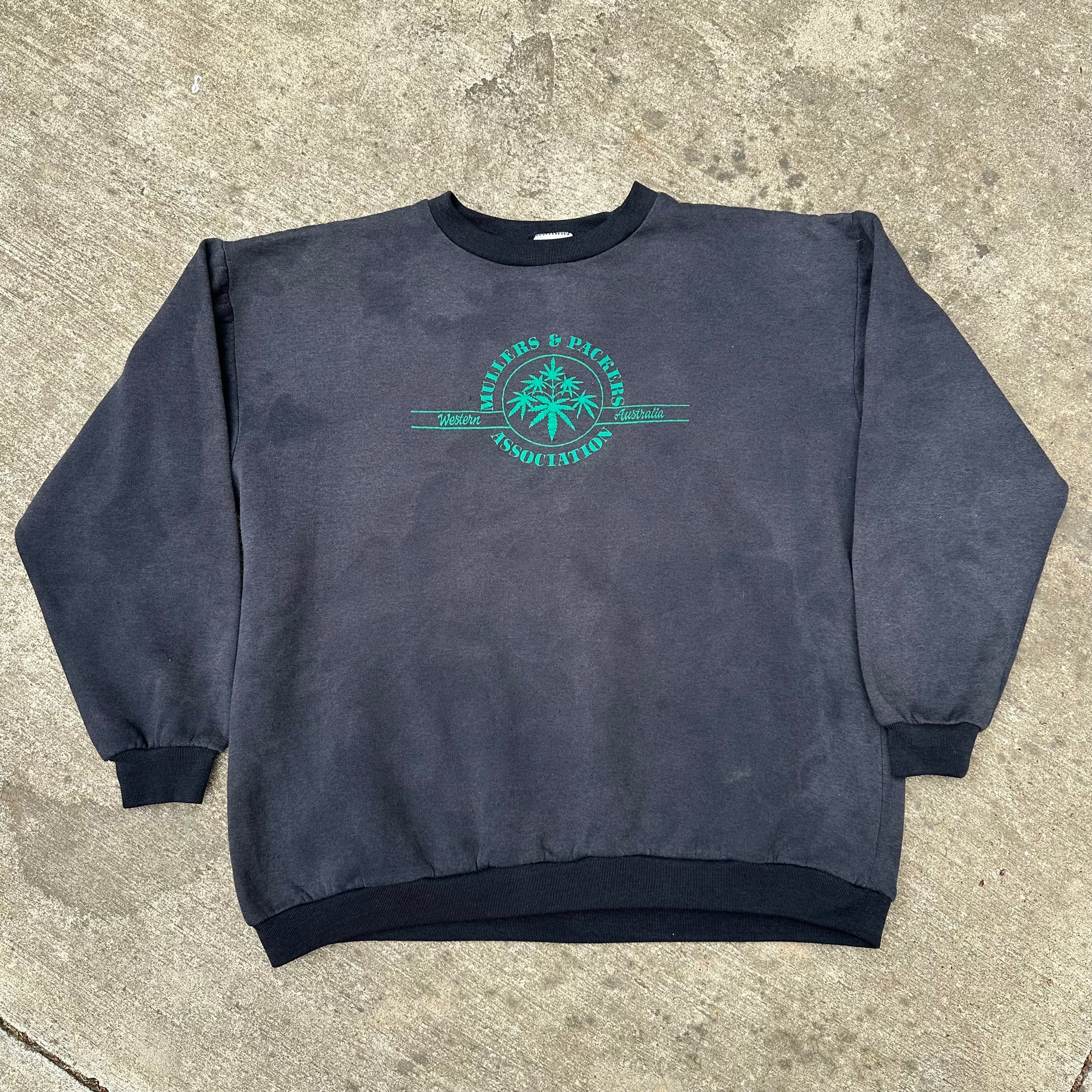 1980’s/90’s Australian Weed Packers Black Crewneck Sweatshirt XL