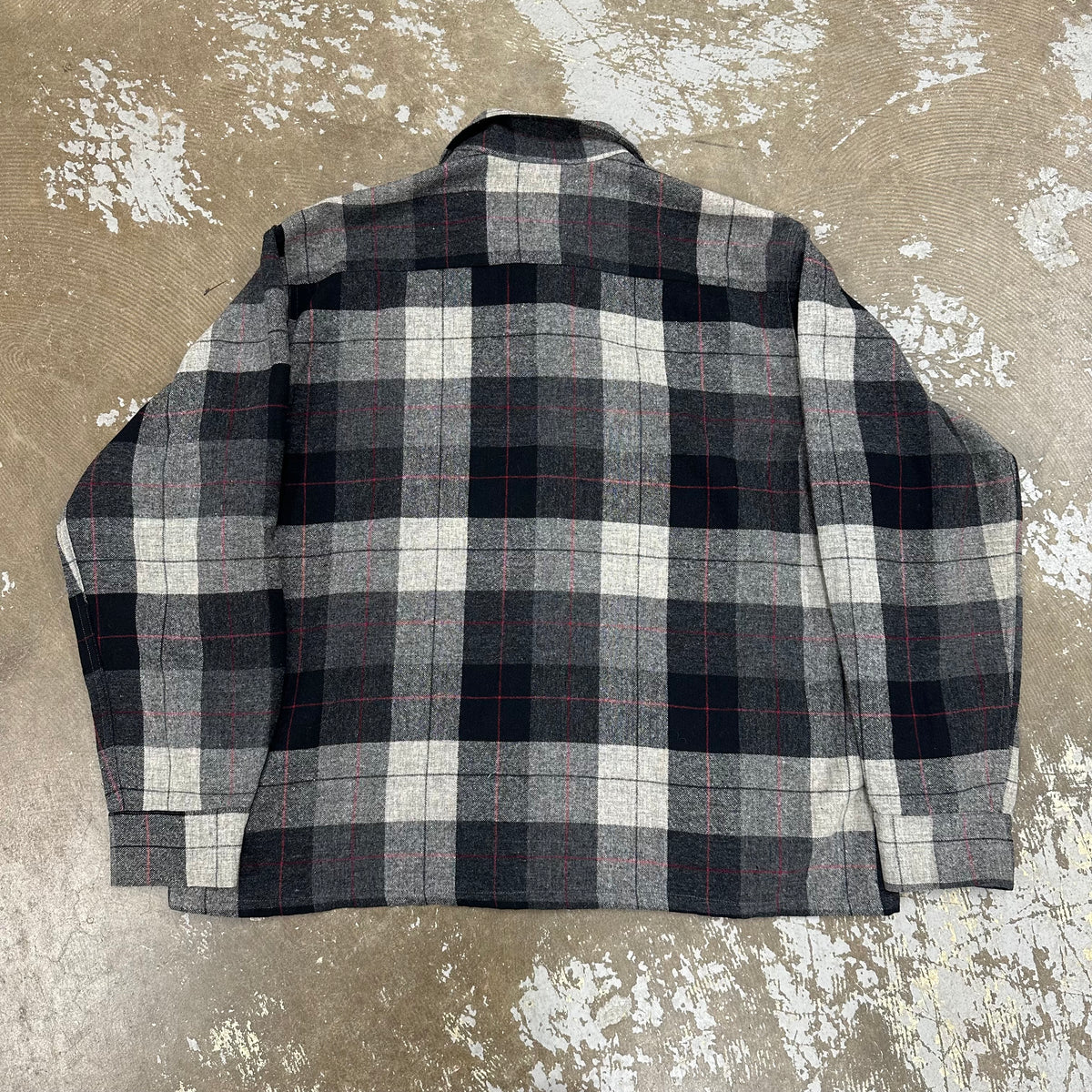 1960’s Wool O’ The West Black/Grey Plaid Loop Collar Shirt XL