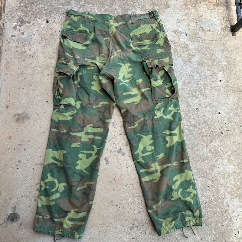 1960’s Vietnam War ERDL Camo Poplin Jungle Pants Large Long