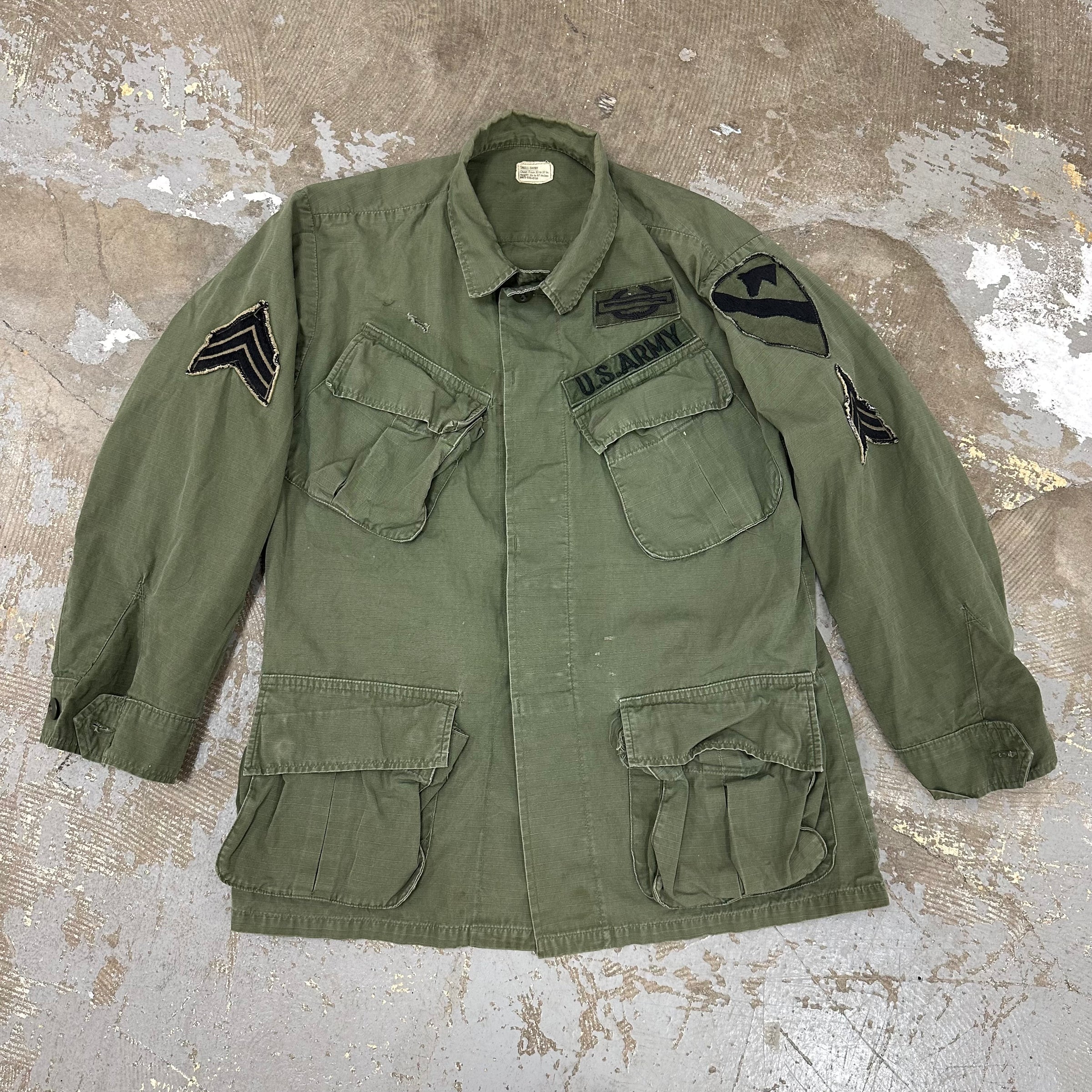 1960’s Vietnam War Patched 1st Cavalry Ripstop Jungle Jacket with CIB Small Short