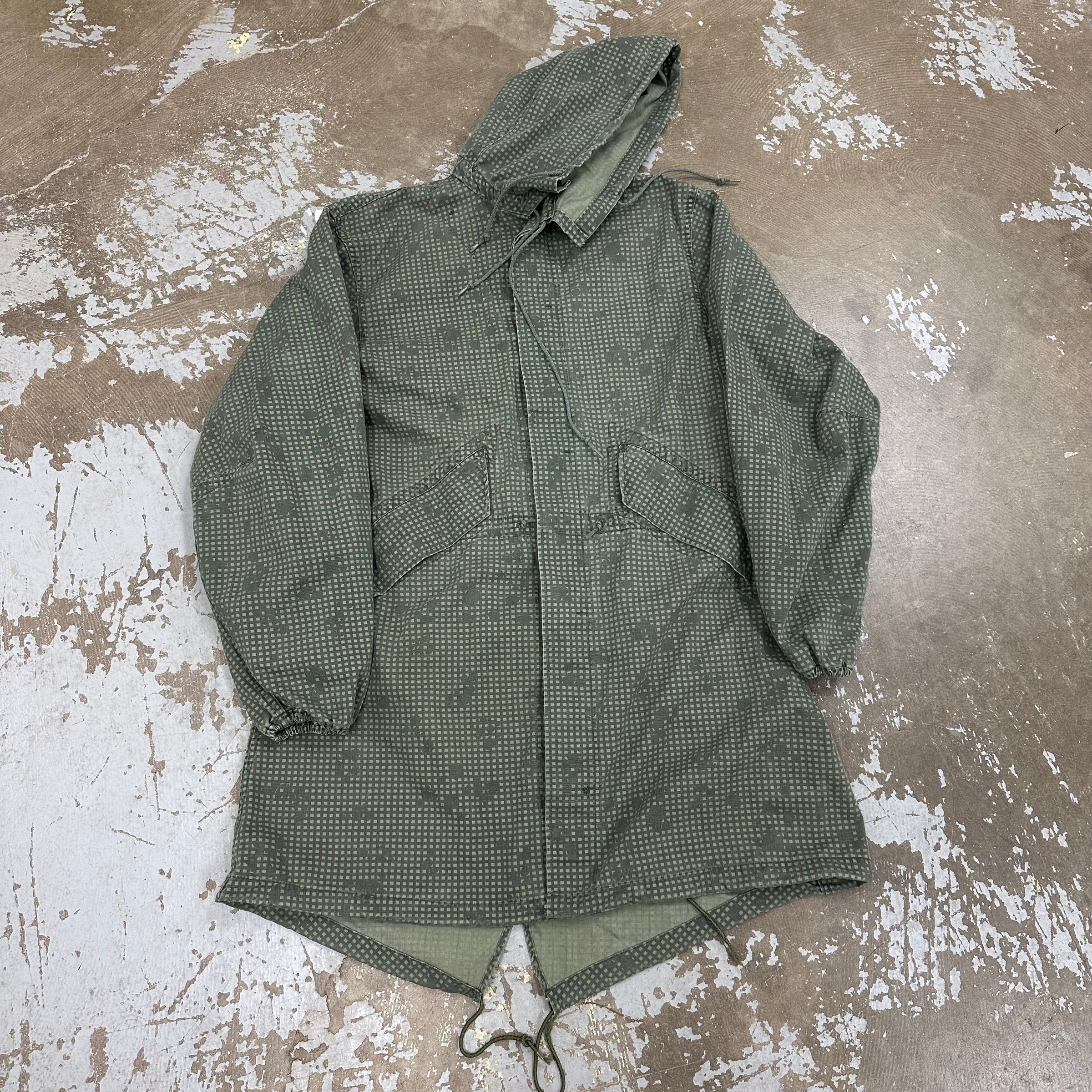 1980’s US Military Desert Night Camo Parka Shell Medium