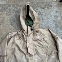 1990’s Reversible Desert Night Camo Lightweight Gore-Tex Parka Large Long