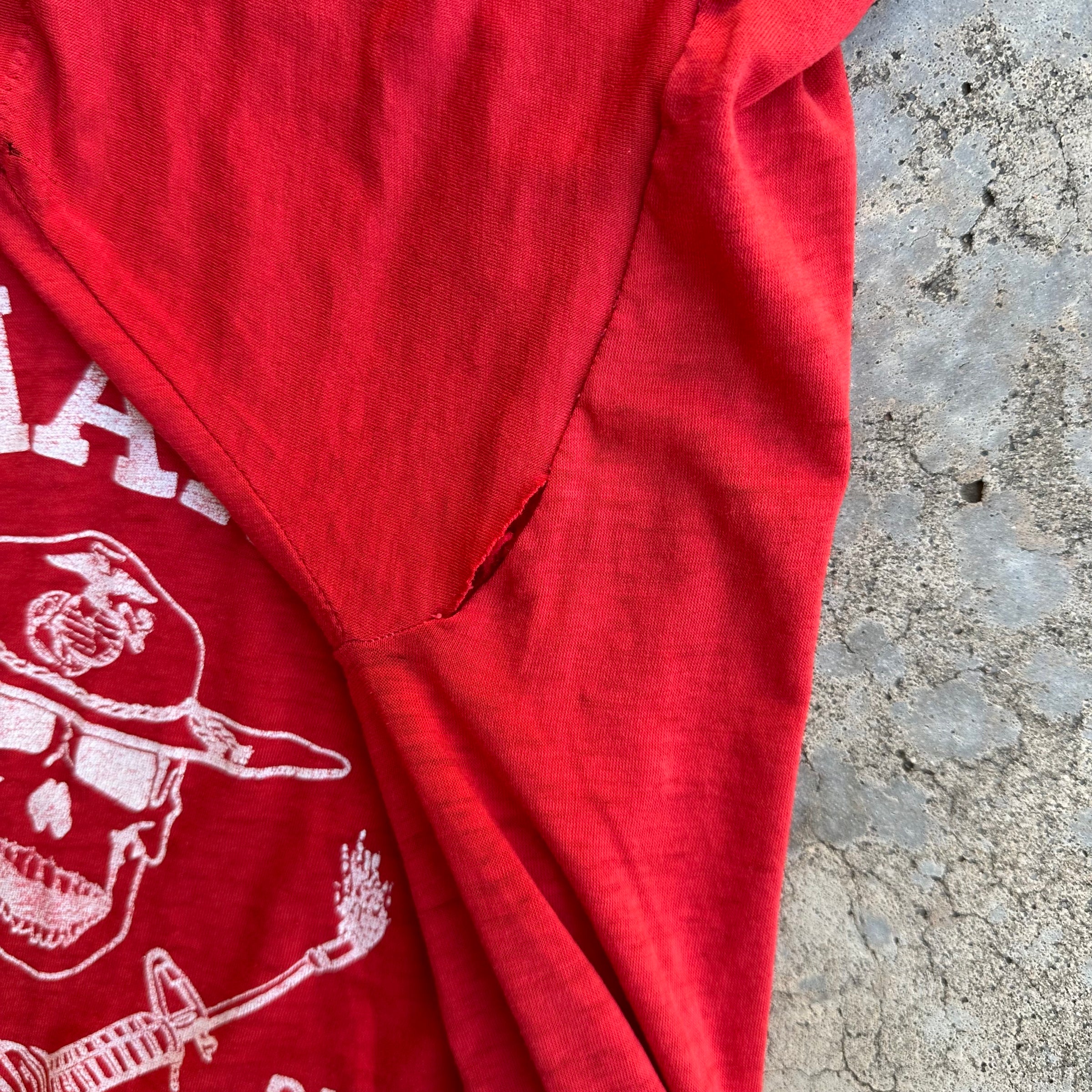 1980’s Paper Thin US Marines Mess with the Best Skull T-Shirt Small