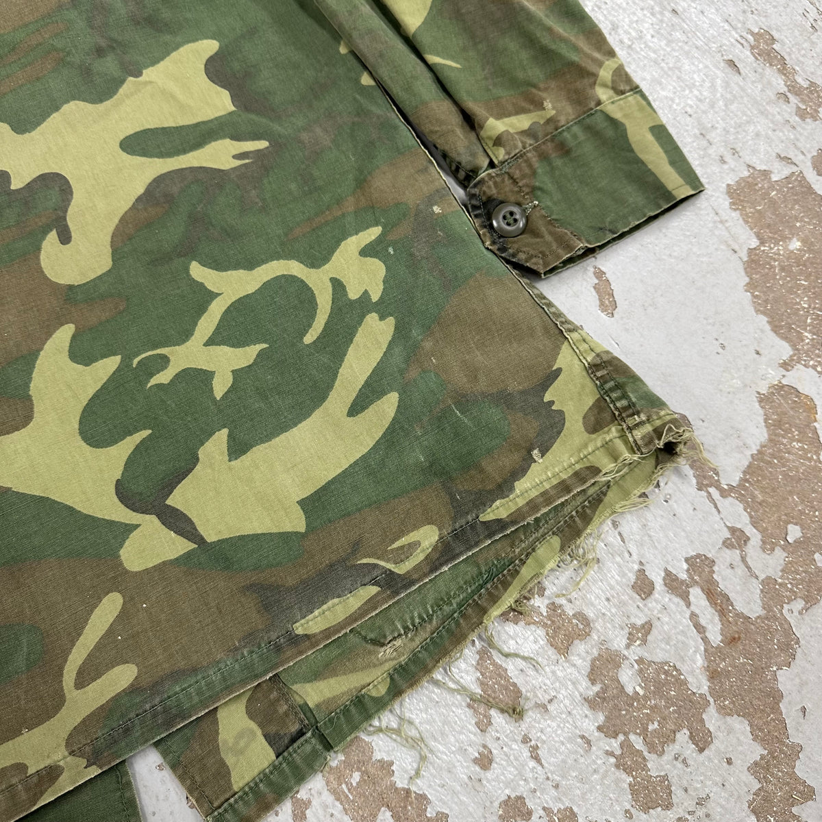 1960’s Vietnam War Poplin ERDL Camo Jungle Jacket Small Regular