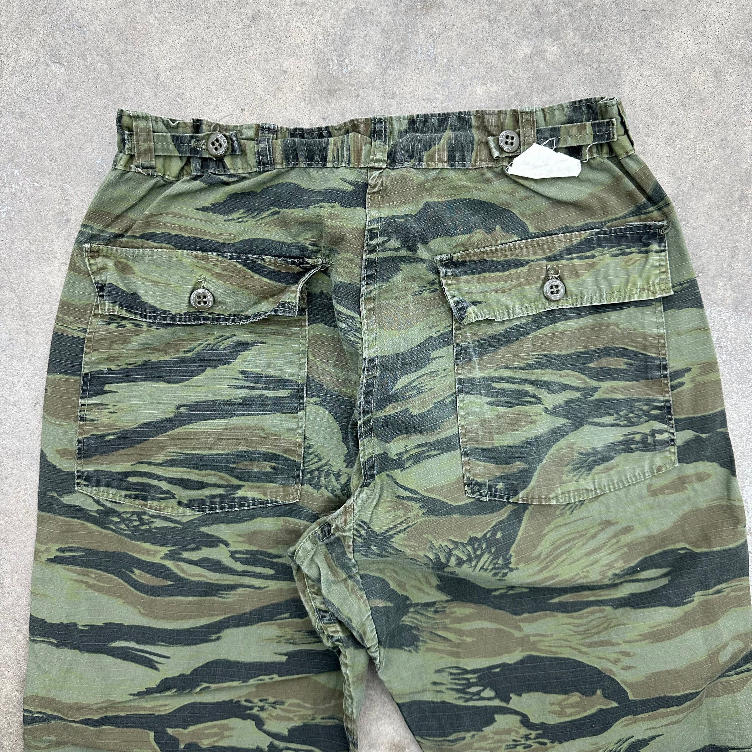 1970’s Civilian Ripstop Tiger Stripe Camo Fatigue Pants 30” Waist