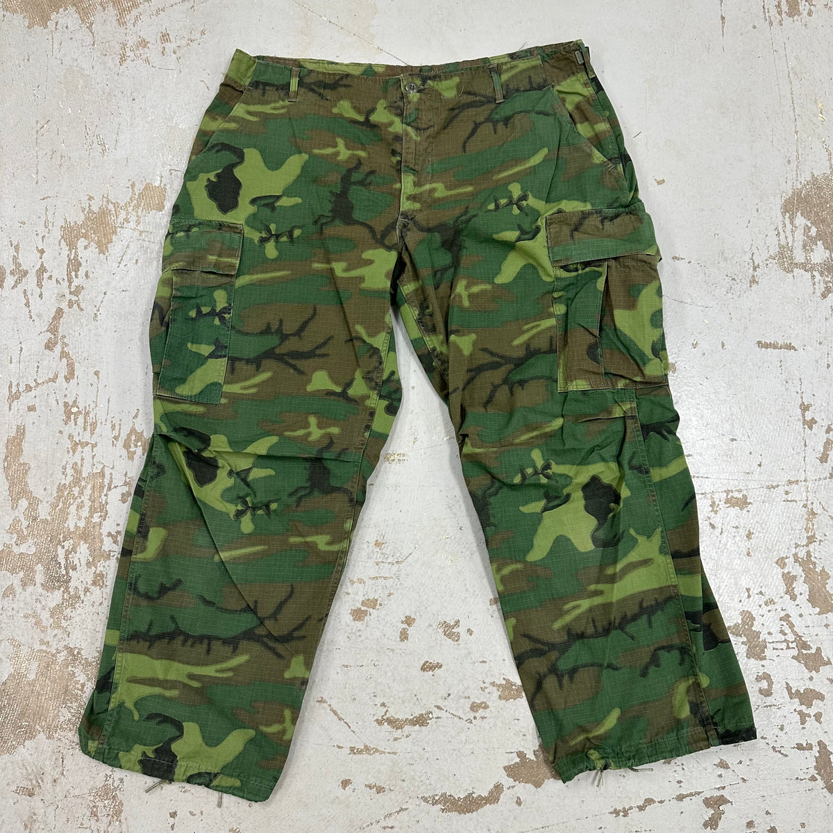 1960’s Mint Vietnam War ERDL Camo Ripstop Jungle Pants Large Short
