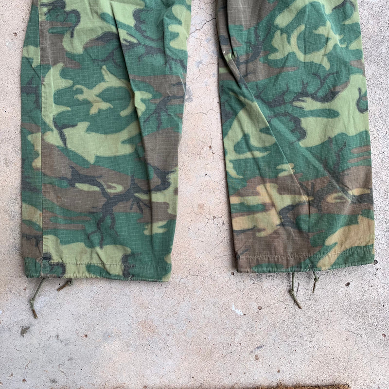 1960’s Thrashed ERDL Camo Jungle Fatigue Pants Small Short