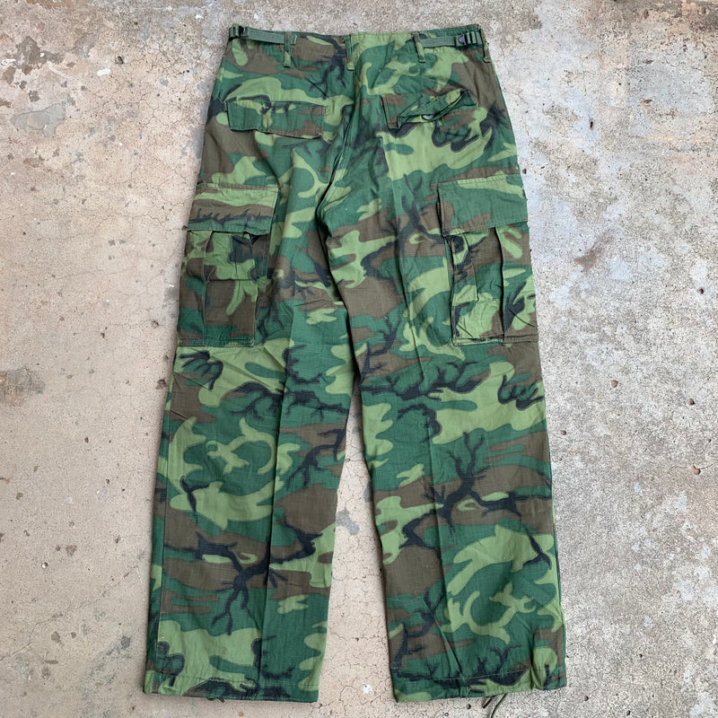 1960’s Mint ERDL Camo Jungle Fatigue Pants Small Short