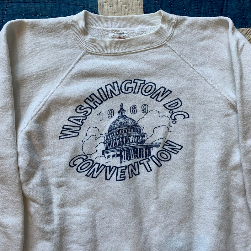 1969 Washington DC Convention Raglan Crewneck Sweatshirt Medium