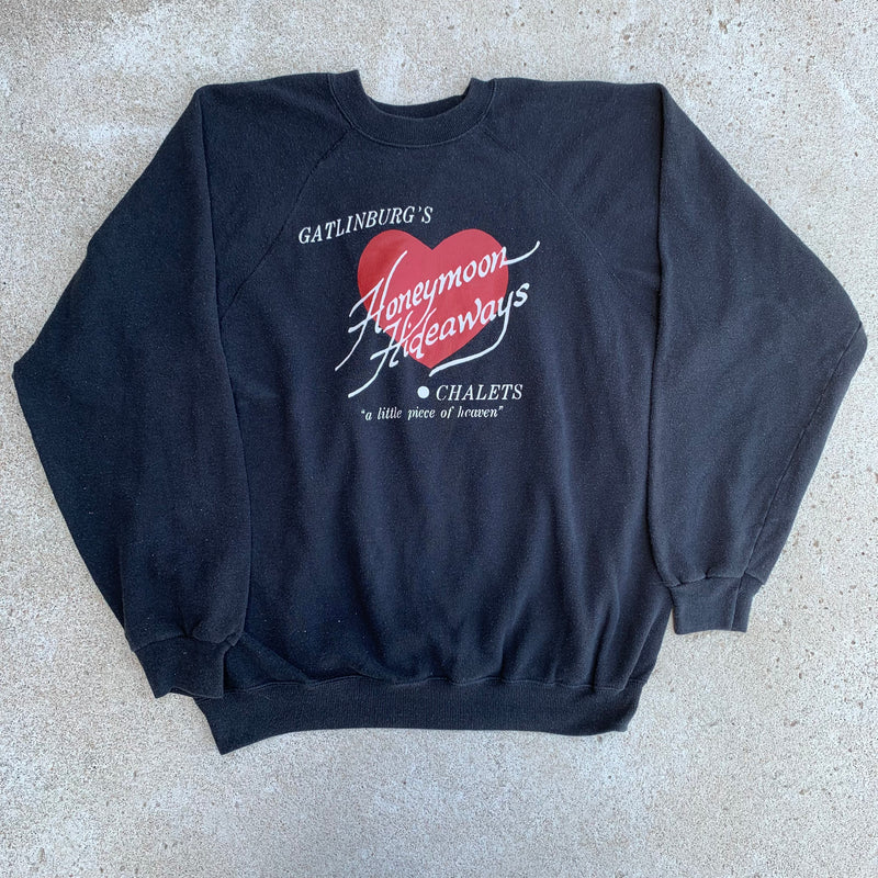 1990’s Gatlinburg's Honeymoon Hideaways Sweatshirt XL