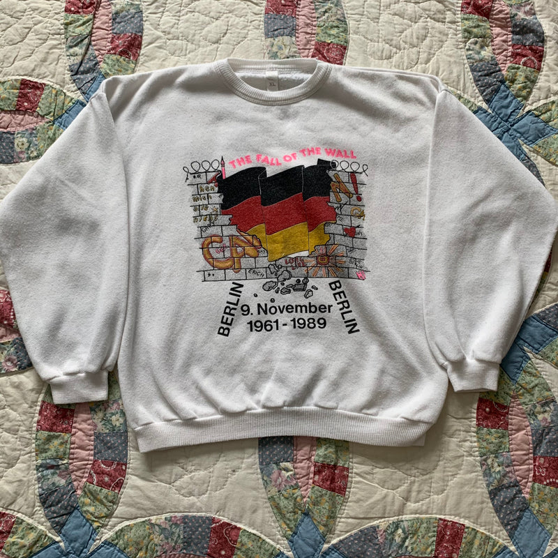 1989 Fall of the Berlin Wall Crewneck Sweatshirt XL